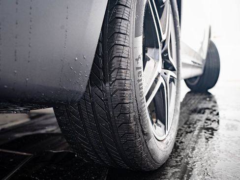 Certified 2024 Mercedes-Benz GLB 250 4MATIC image 40