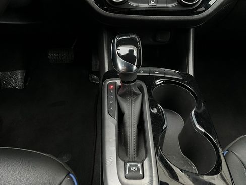 Used 2025 Buick Envista Sport Touring image 22