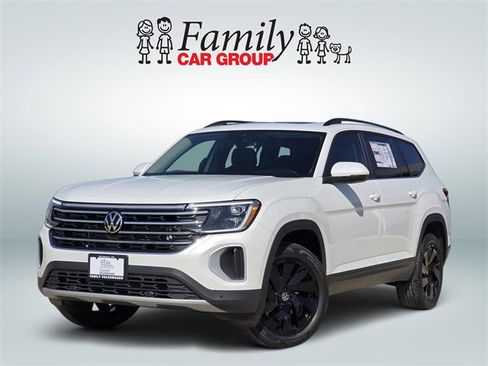 Used 2024 Volkswagen Atlas SE w/ Panoramic Sunroof Package image 1