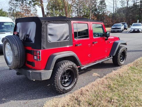 Used 2018 Jeep Wrangler Unlimited Sport S image 3