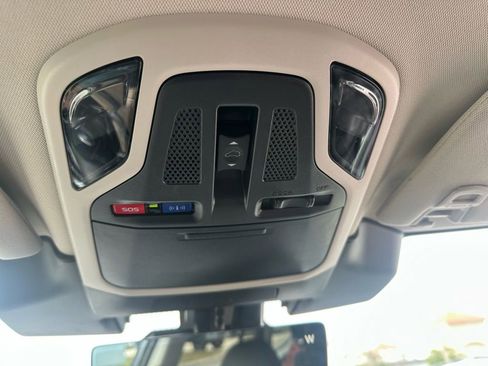 Used 2025 Subaru Outback Touring image 34