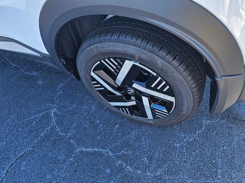 New 2026 Nissan Kicks SV image 9