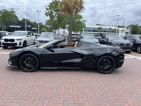 Used 2023 Chevrolet Corvette Z06 w/ Stealth Interior Trim Package RWD image 7