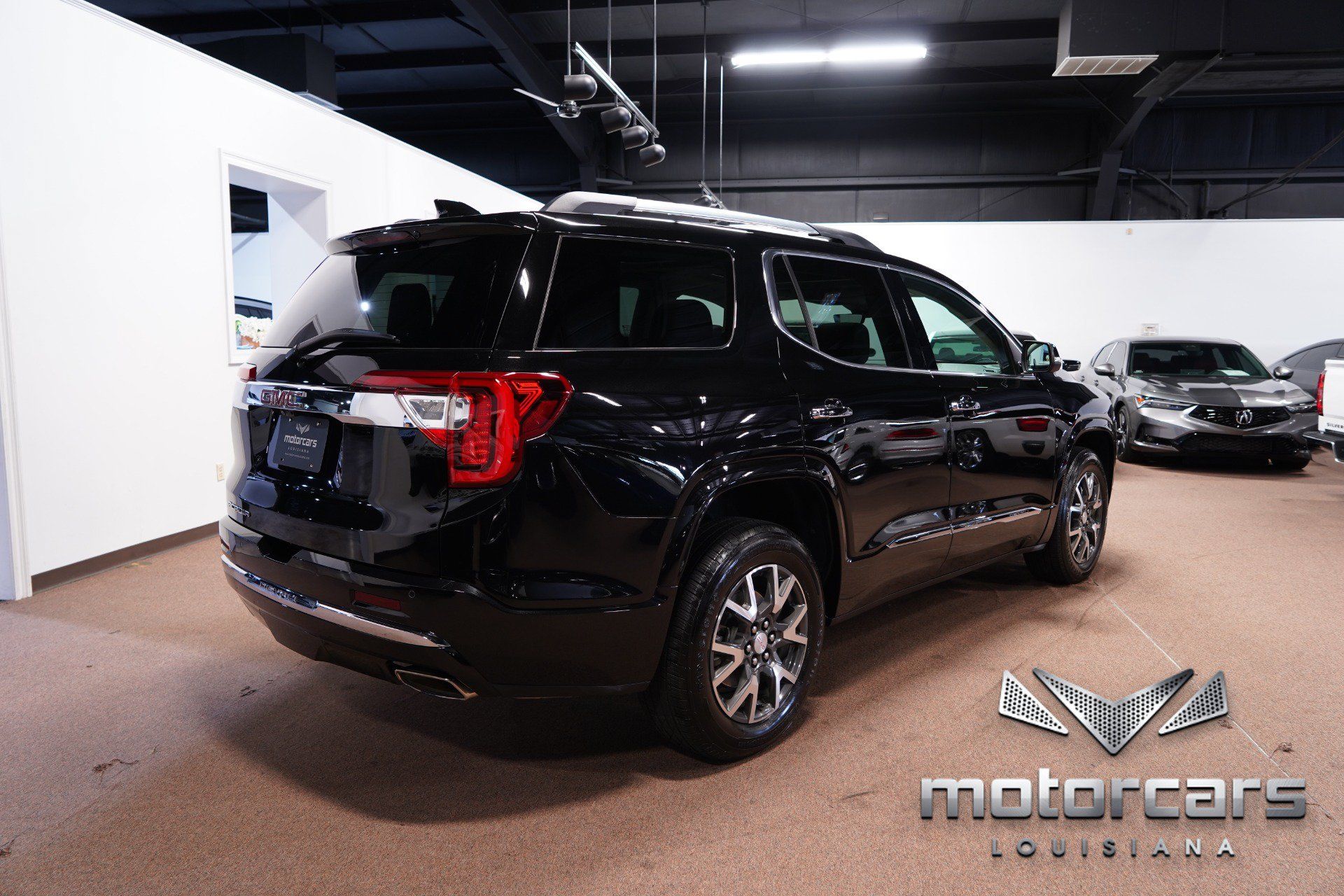 Used 2021 GMC Acadia Denali w/ Denali Technology Package FWD image 7