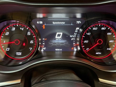 Used 2019 Dodge Charger SXT w/ Plus Group image 19