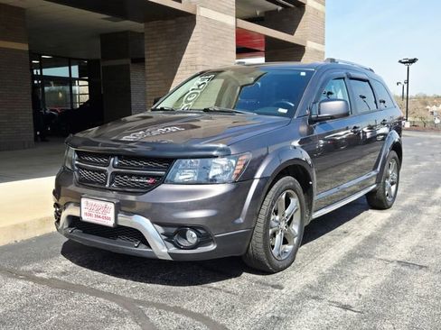 Used 2015 Dodge Journey Crossroad w/ Flexible Seating Group image 3