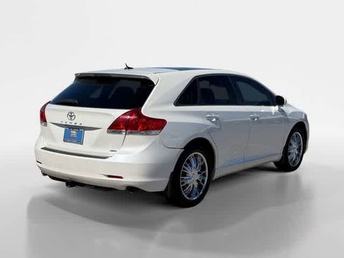 Used 2010 Toyota Venza AWD image 5