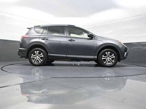 Used 2016 Toyota RAV4 LE FWD image 37