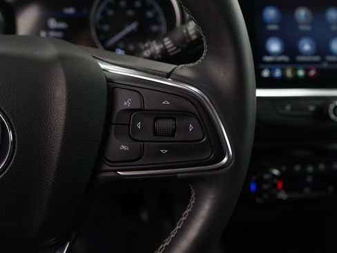 Used 2022 Buick Encore GX Select image 17