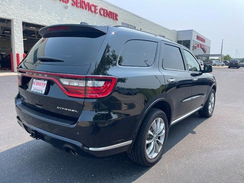 Used 2023 Dodge Durango Citadel AWD/4WD image 3