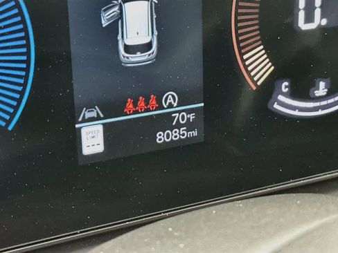 Used 2025 Hyundai Tucson SE image 19