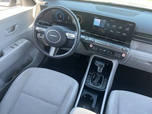 Used 2024 Hyundai Kona SEL AWD/4WD image 15