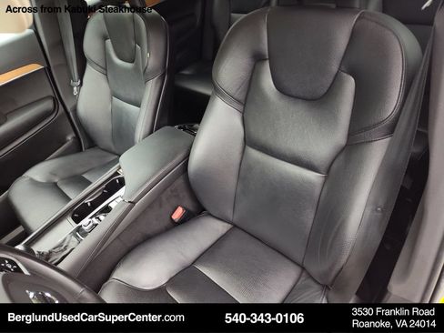 Used 2021 Volvo XC90 T6 Momentum w/ Advanced Package AWD/4WD image 19