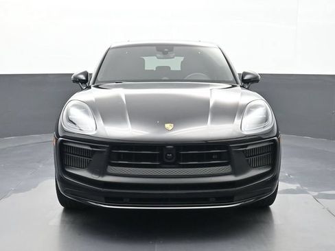 Certified 2025 Porsche Macan GTS AWD/4WD image 26