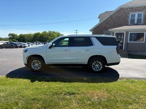 Used 2025 Chevrolet Tahoe LT AWD/4WD image 2