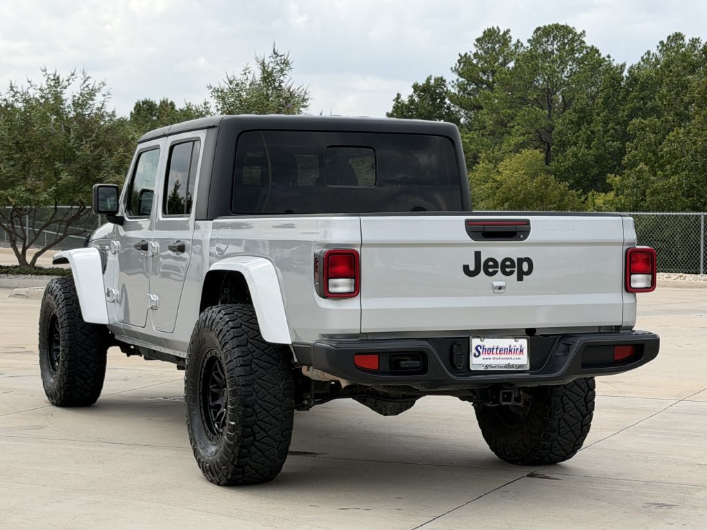 Used 2023 Jeep Gladiator Sport AWD/4WD image 4