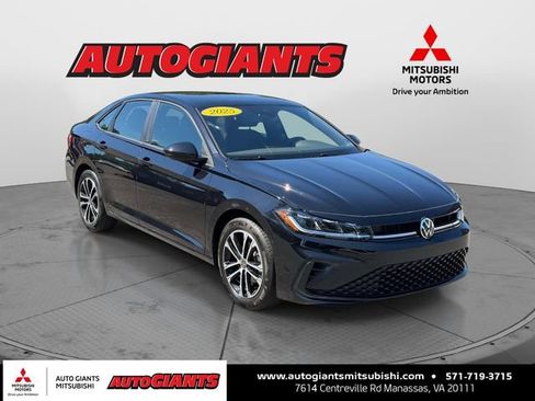 Used 2025 Volkswagen Jetta Sport FWD image 1