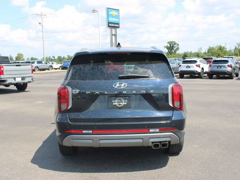 Used 2025 Hyundai Palisade SEL FWD image 8