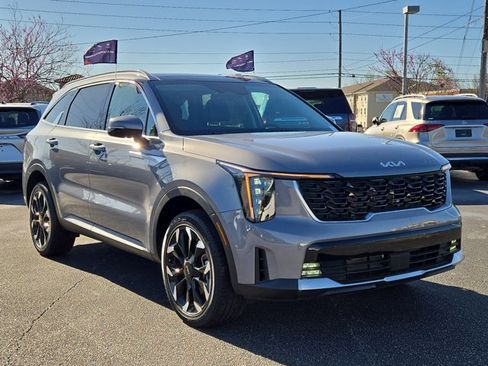 New 2025 Kia Sorento EX w/ Panoramic Sunroof Package image 3
