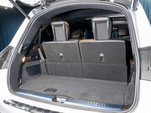 New 2025 Mercedes-Benz GLS 63 AMG 4MATIC image 6