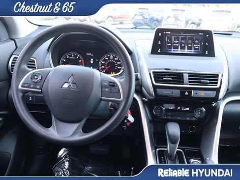 Used 2019 Mitsubishi Eclipse Cross AWD image 18