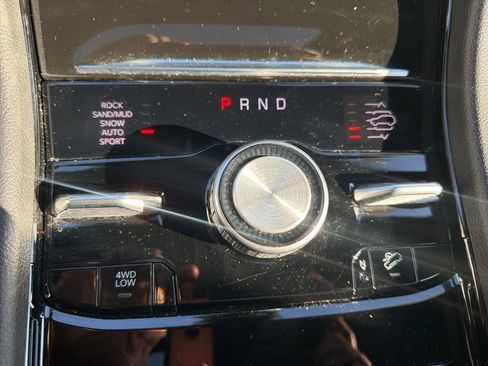 Used 2024 Jeep Grand Cherokee Overland w/ Trailer Tow Package image 17