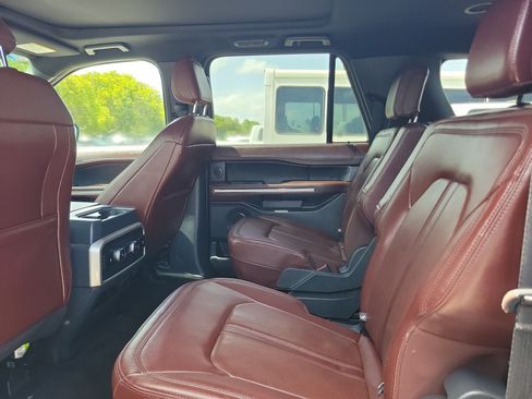 Used 2023 Ford Expedition Max Limited AWD/4WD image 14