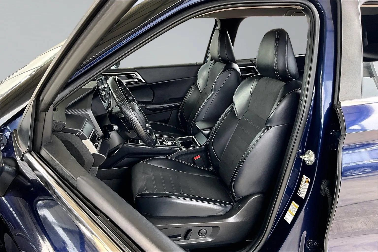 Used 2024 Mitsubishi Outlander SE FWD image 18
