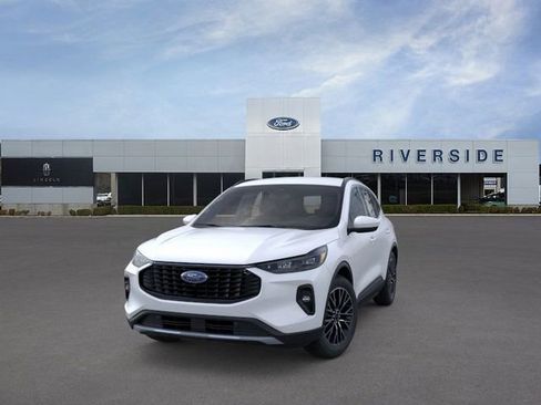 New 2025 Ford Escape SE w/ PHEV Premium Package image 2