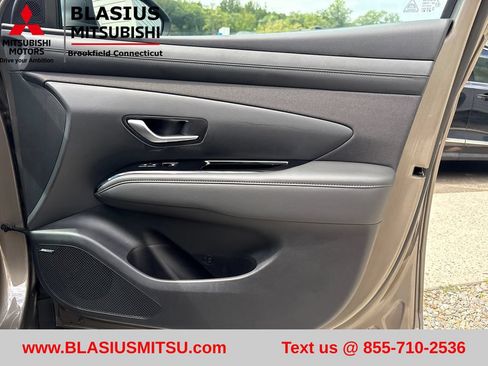 Used 2025 Hyundai Tucson Limited AWD/4WD image 50