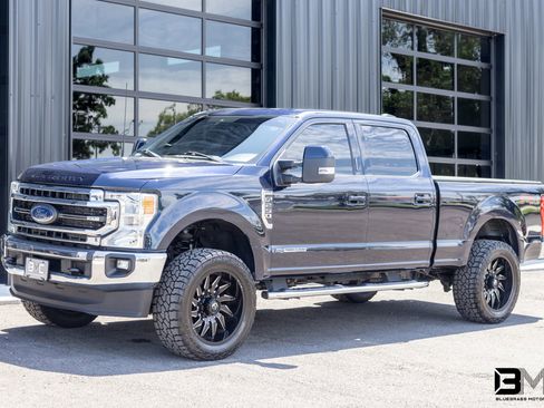Used 2022 Ford F250 Lariat w/ Lariat Value Package AWD/4WD image 2