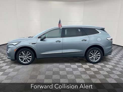 Certified 2023 Buick Enclave Avenir w/ Avenir Technology Package AWD/4WD image 3