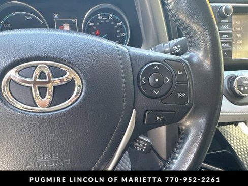 Used 2018 Toyota RAV4 Limited image 18