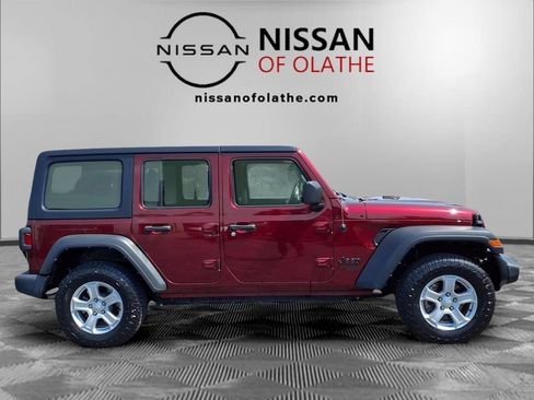 Used 2021 Jeep Wrangler Unlimited Sport AWD/4WD image 26