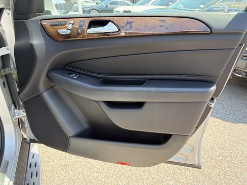 Used 2017 Mercedes-Benz GLS 450 4MATIC image 14
