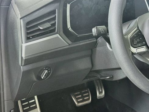 Used 2023 Volkswagen Jetta Sport FWD image 13