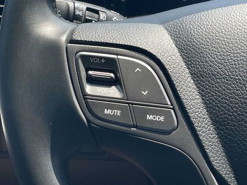 Used 2017 Hyundai Santa Fe Sport FWD image 14