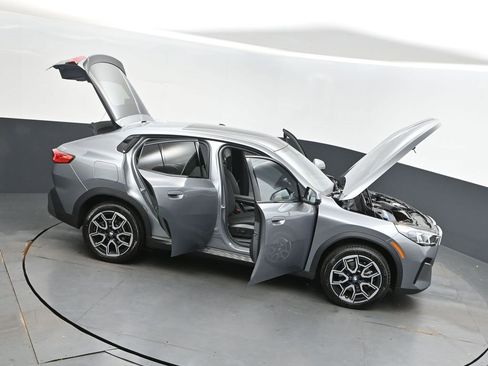Used 2025 BMW X2 xDrive28i image 51