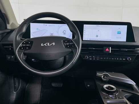 Used 2024 Kia EV6 Light image 18