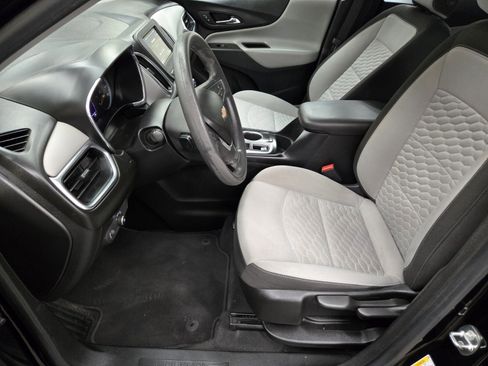 Used 2019 Chevrolet Equinox LS w/ LPO, Cargo Package FWD image 7