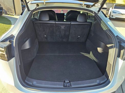 Used 2021 Tesla Model Y Performance image 8