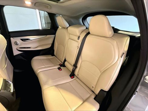 Used 2022 INFINITI QX50 Essential AWD/4WD image 21