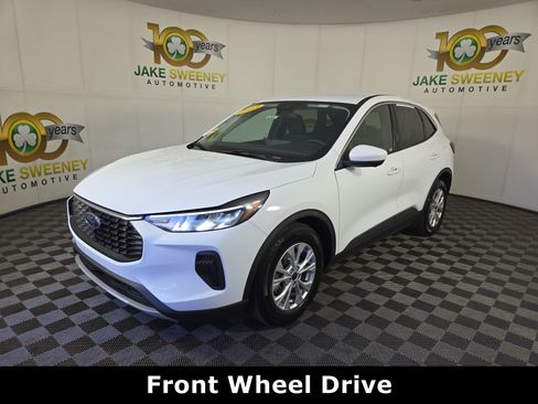 Used 2023 Ford Escape Active w/ Tech Pack #2 FWD image 3