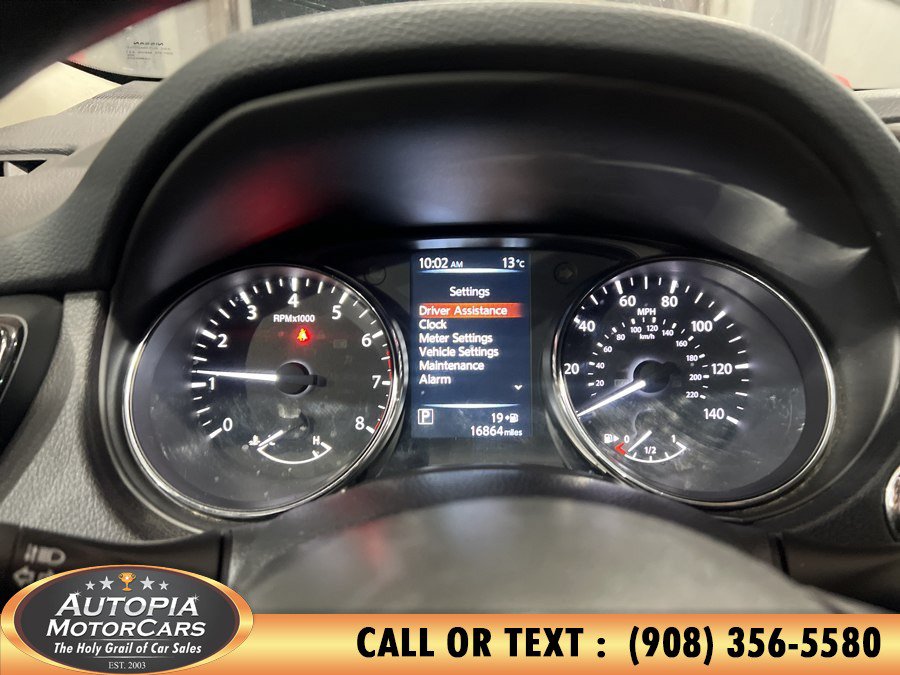 Used 2017 Nissan Rogue SV AWD/4WD image 24