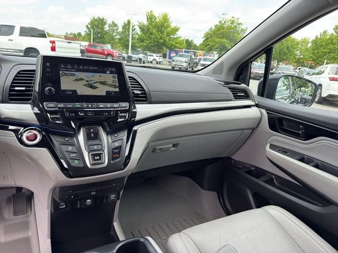 Certified 2023 Honda Odyssey Touring image 27