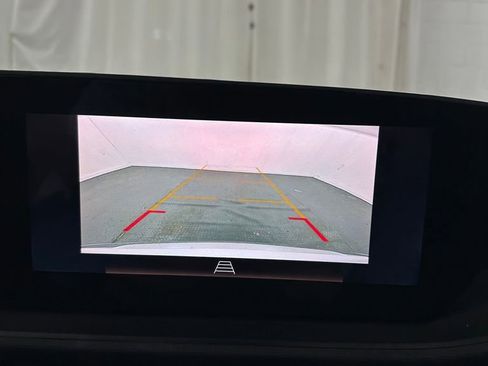 Used 2025 Buick Envista Avenir image 23