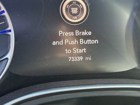 Used 2021 Chrysler Pacifica Touring w/ S Appearance Package FWD image 8