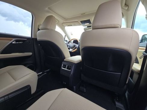 Used 2021 Lexus RX 350L FWD w/ Premium Package image 16