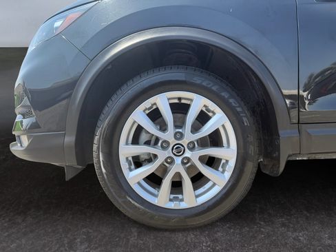 Used 2022 Nissan Rogue Sport SV image 10