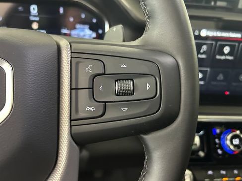 Used 2025 GMC Sierra 1500 Denali w/ Denali Reserve Package AWD/4WD image 17